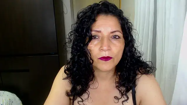 Snapshot of arianna_ros3 chatting on April 2026 12:57:01 AM arianna ros3 online show from April 2026 12:57:01 AM