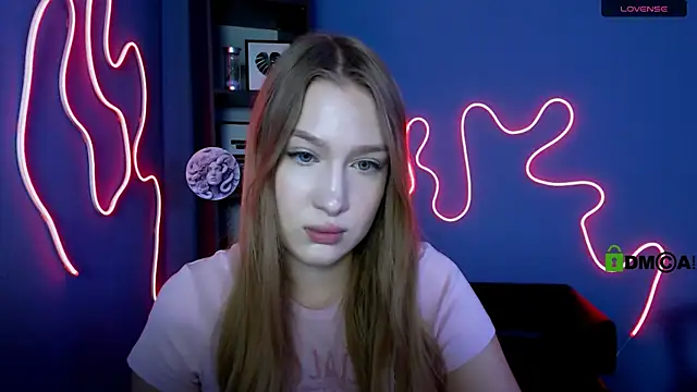 playful sophie online show from September 2025 05:18:02 PM