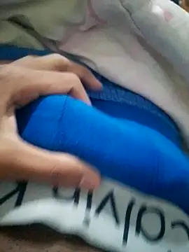 Snapshot of darkside25 chatting on December 2024 08:58:02 PM darkside25 online show from December 2024 08:58:02 PM