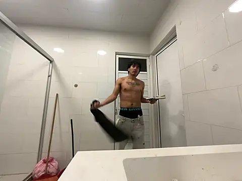 Snapshot of GIOOOO568 chatting on January 2026 05:11:02 AM GIOOOO568 online show from January 2026 05:11:02 AM