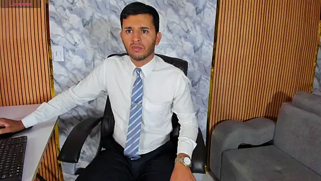 Snapshot of Hideintheoffice chatting on September 2025 11:34:01 AM Hideintheoffice online show from September 2025 11:34:01 AM