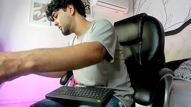 Samir bear online show from February 2026 12:48:02 PM