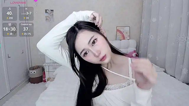 Snapshot of Tomakto chatting on February 2025 11:04:02 PM Tomakto online show from February 2025 11:04:02 PM