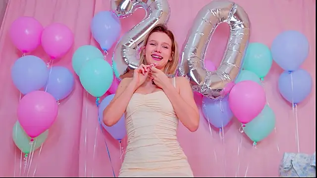 MeowthLilu online show from February 2026 03:55:02 AM