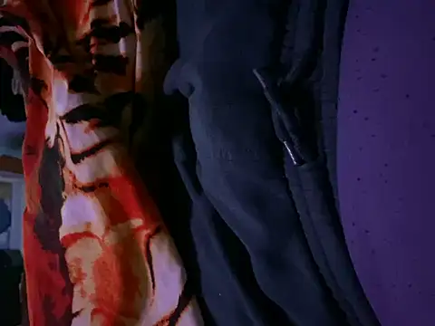 Snapshot of makedaddyhappy6 chatting on December 2024 04:32:01 AM makedaddyhappy6 online show from December 2024 04:32:01 AM