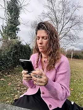 Snapshot of sansan2411 chatting on February 2026 01:01:02 PM sansan2411 online show from February 2026 01:01:02 PM