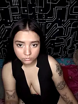 Snapshot of Ema_kraus chatting on March 2025 06:04:02 AM Ema kraus online show from March 2025 06:04:02 AM