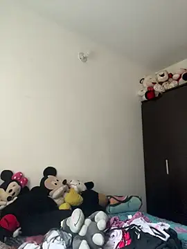 Ema kraus online show from April 2026 09:56:01 PM