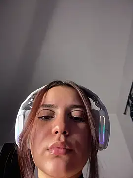 Snapshot of Ema_kraus chatting on July 2026 01:10:02 AM Ema kraus online show from July 2026 01:10:02 AM