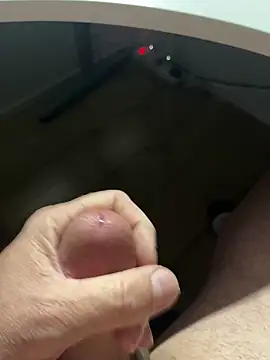 mikiss789 online show from April 2026 03:31:02 AM