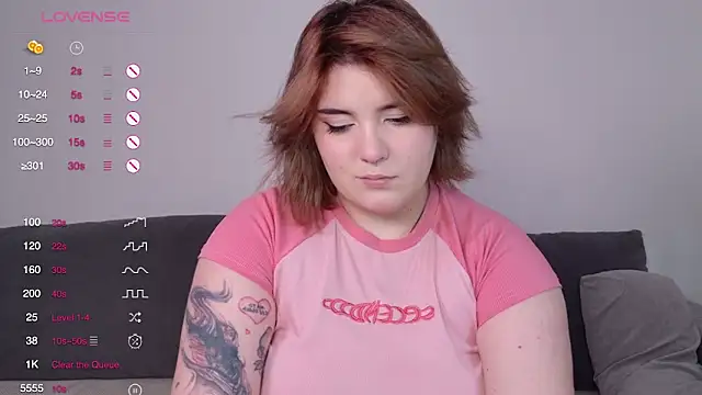 YumiYammy online show from November 2025 08:32:01 PM