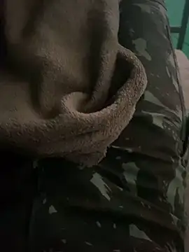 Snapshot of rickzinnxz chatting on December 2024 08:25:02 PM rickzinnxz online show from December 2024 08:25:02 PM