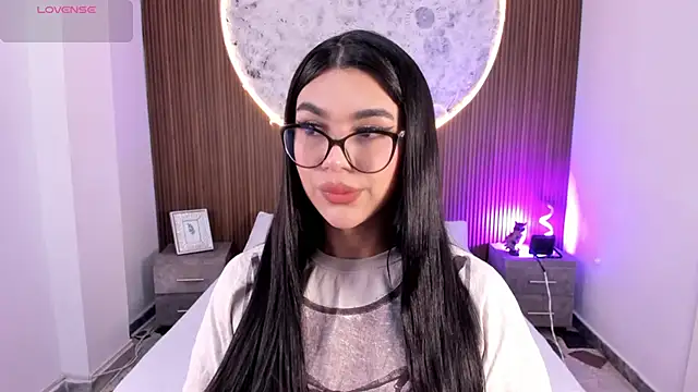 RoseCassie online show from December 2025 01:50:02 PM