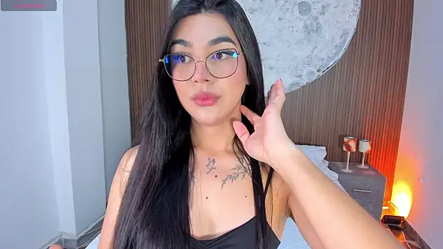 RoseCassie online show from May 2026 12:53:02 PM