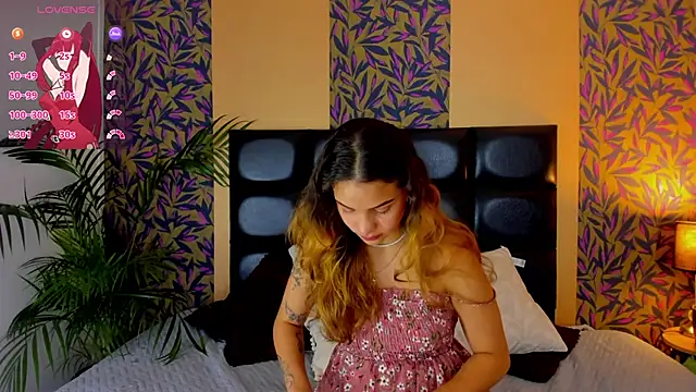 hinata itachi online show from March 2025 09:18:02 PM