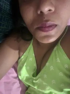 Snapshot of priyadevi17 chatting on February 2025 01:33:01 AM priyadevi17 online show from February 2025 01:33:01 AM