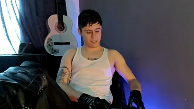 Antonello Vannucci online show from November 2025 02:49:02 PM