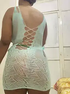 Snapshot of beverlyxxxx chatting on January 2025 07:43:01 PM beverlyxxxx online show from January 2025 07:43:01 PM