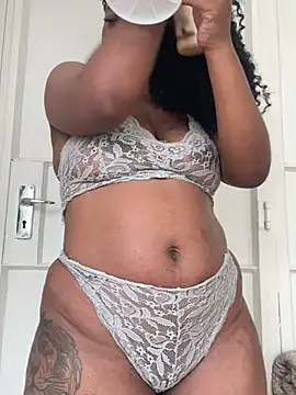 Snapshot of beverlyxxxx chatting on March 2025 10:47:01 AM beverlyxxxx online show from March 2025 10:47:01 AM