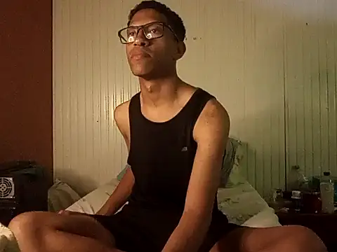 matheusroger online show from December 2025 02:05:02 AM