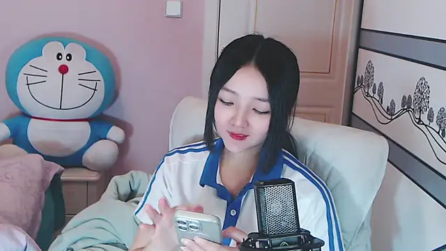 xiao-xiao-D online show from February 2025 05:20:01 AM