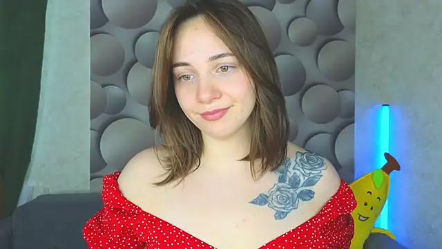 Snapshot of Cute_smile_sharon chatting on January 2025 05:05:02 AM Cute smile sharon online show from January 2025 05:05:02 AM