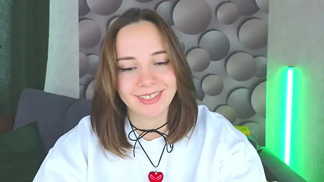 Snapshot of Cute_smile_sharon chatting on February 2025 05:09:01 AM Cute smile sharon online show from February 2025 05:09:01 AM