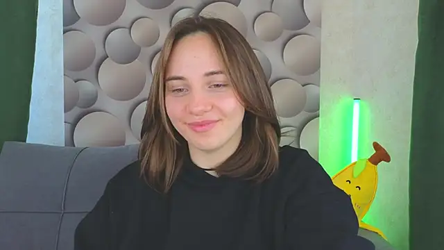 Snapshot of Cute_smile_sharon chatting on February 2025 05:00:01 AM Cute smile sharon online show from February 2025 05:00:01 AM