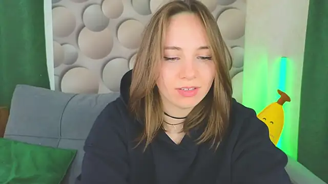 Snapshot of Cute_smile_sharon chatting on March 2025 06:07:02 AM Cute smile sharon online show from March 2025 06:07:02 AM