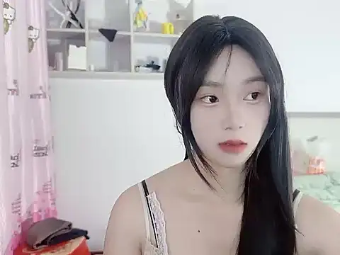 AAXIAO-BAO online show from January 2025 12:21:01 PM