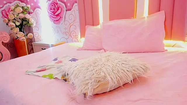 Snapshot of Lily_Martinez chatting on January 2025 05:37:02 AM Lily Martinez online show from January 2025 05:37:02 AM