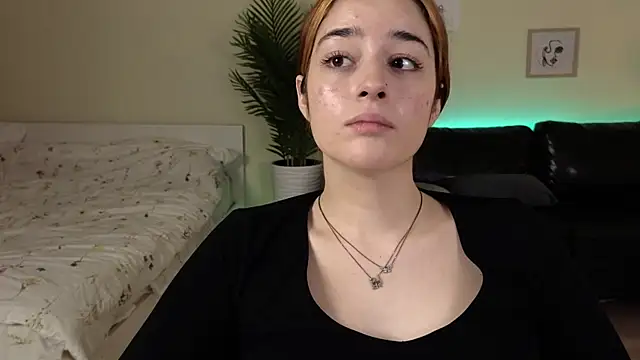 Snapshot of Lolly_lipss_ chatting on January 2025 04:06:01 PM Lolly lipss online show from January 2025 04:06:01 PM