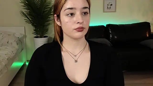 Snapshot of Lolly_lipss_ chatting on January 2025 07:07:01 PM Lolly lipss online show from January 2025 07:07:01 PM