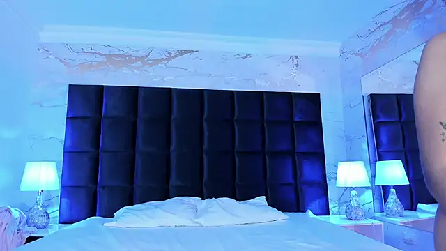 loladupont online show from February 2026 03:04:01 AM