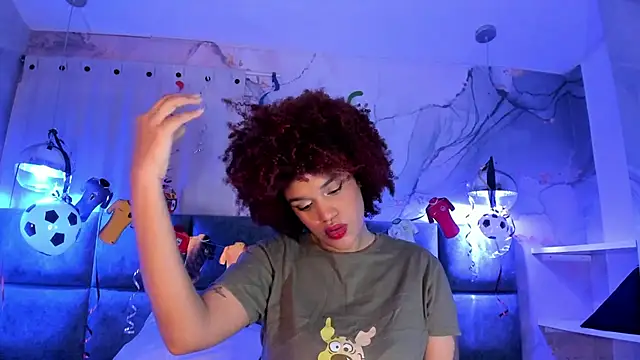 Snapshot of loladupont chatting on June 2026 11:50:02 PM loladupont online show from June 2026 11:50:02 PM