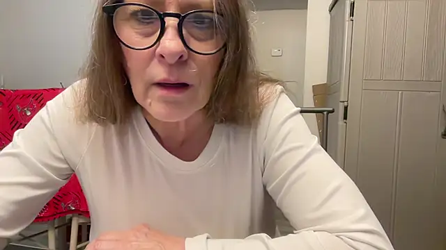 Snapshot of Keywest_Kate chatting on January 2025 01:17:01 AM Keywest Kate online show from January 2025 01:17:01 AM