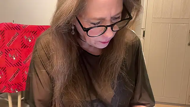 Snapshot of Keywest_Kate chatting on January 2025 02:04:02 AM Keywest Kate online show from January 2025 02:04:02 AM