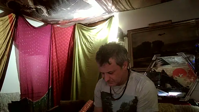 Snapshot of SilverandFox chatting on March 2025 01:34:02 PM SilverandFox online show from March 2025 01:34:02 PM