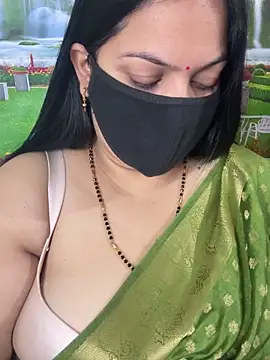 FlatVincy4 online show from November 2025 03:17:01 AM