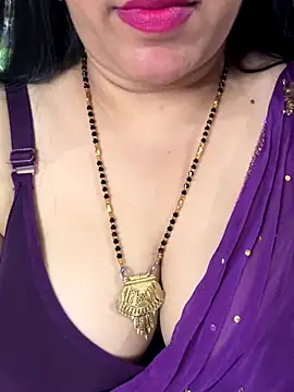 FlatVincy4 online show from November 2025 04:07:02 PM