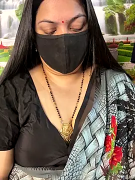 FlatVincy4 online show from November 2025 04:55:02 AM