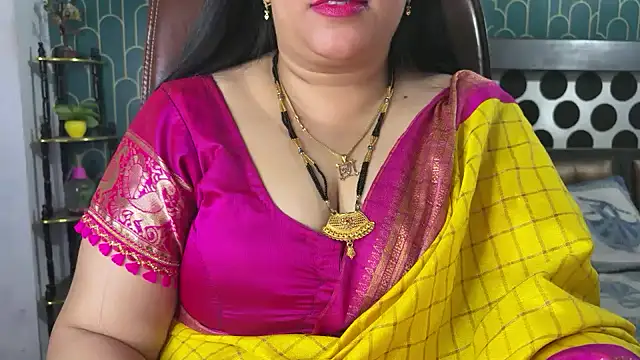 Snapshot of FlatVincy4 chatting on February 2026 04:57:02 PM FlatVincy4 online show from February 2026 04:57:02 PM