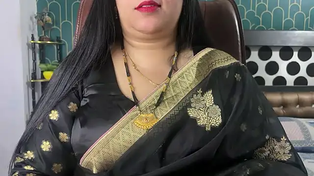 Snapshot of FlatVincy4 chatting on February 2026 07:27:01 AM FlatVincy4 online show from February 2026 07:27:01 AM