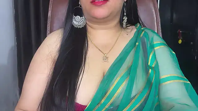 Snapshot of FlatVincy4 chatting on February 2026 04:14:01 PM FlatVincy4 online show from February 2026 04:14:01 PM