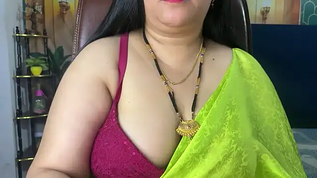 Snapshot of FlatVincy4 chatting on March 2026 04:17:02 AM FlatVincy4 online show from March 2026 04:17:02 AM