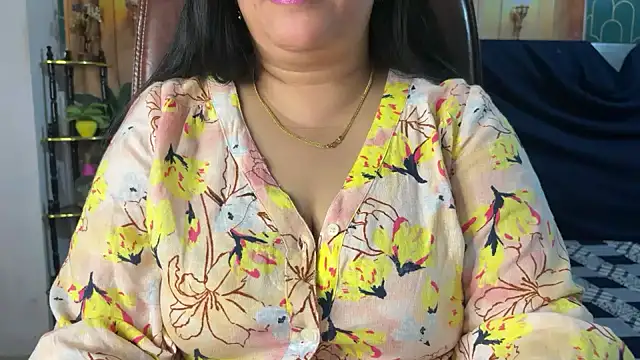 Snapshot of FlatVincy4 chatting on March 2026 06:35:01 AM FlatVincy4 online show from March 2026 06:35:01 AM