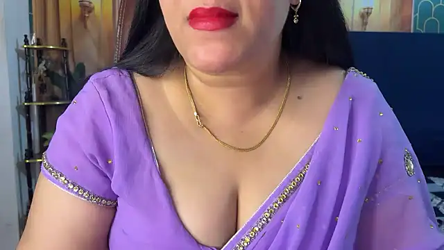 Snapshot of FlatVincy4 chatting on April 2026 09:29:02 AM FlatVincy4 online show from April 2026 09:29:02 AM