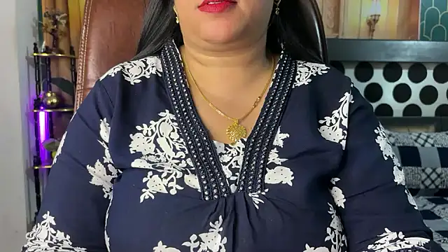 Snapshot of FlatVincy4 chatting on April 2026 03:39:02 PM FlatVincy4 online show from April 2026 03:39:02 PM