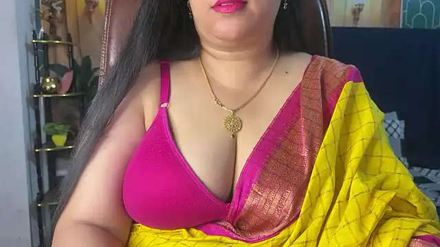 Snapshot of FlatVincy4 chatting on April 2026 04:18:02 AM FlatVincy4 online show from April 2026 04:18:02 AM