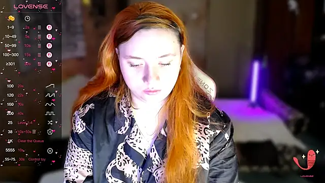 Bitchy Lily online show from November 2025 03:35:01 PM